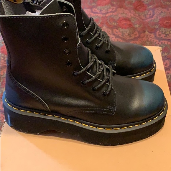 Dr. Martens Shoes - Dr. Martens Jadon VTG blue UK7 NIB